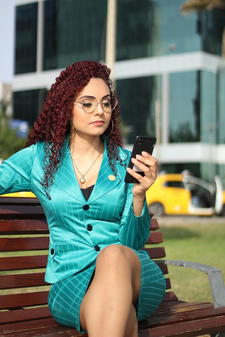 من فكرة إلى موقع إلكتروني: رحلة تصميم الويب مع LHH